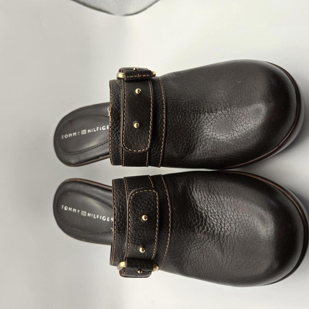 Tommy Hilfiger Mickey Mule Clogs Brown with Gold Buckle Accent Size 8M - Picture 3 of 9